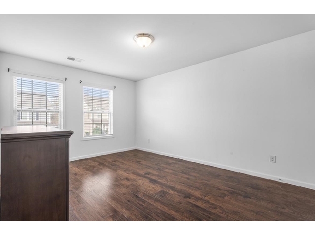 Photo of 653 Highgarden Lane