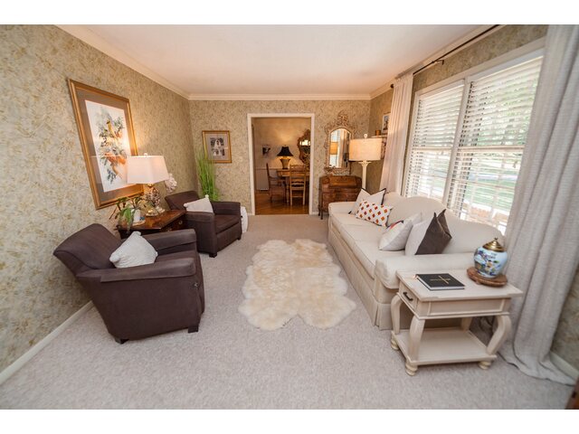 Photo of 246 Heathwood Drive Photo of 246 Heathwood Drive