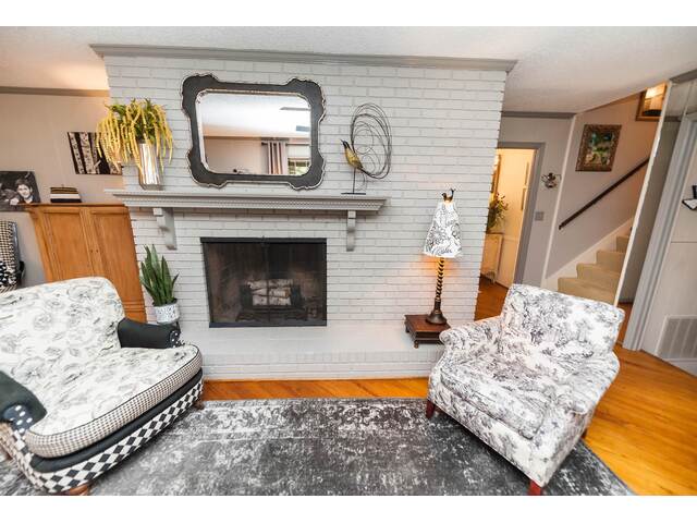 Photo of 246 Heathwood Drive Photo of 246 Heathwood Drive