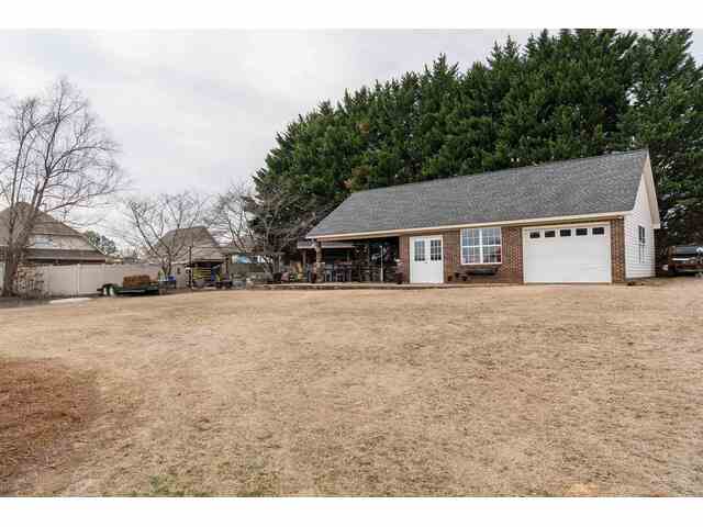 Photo of 410 Sunburst Lane Photo of 410 Sunburst Lane