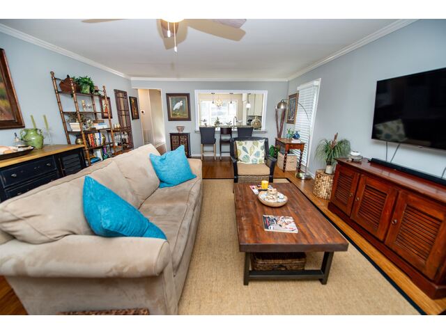 Photo of 19 Forest Oaks Way