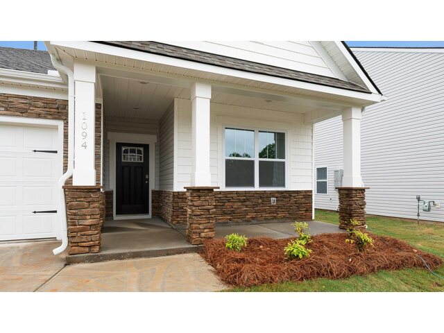 Photo of 1094 White Willow Drive Photo of 1094 White Willow Drive
