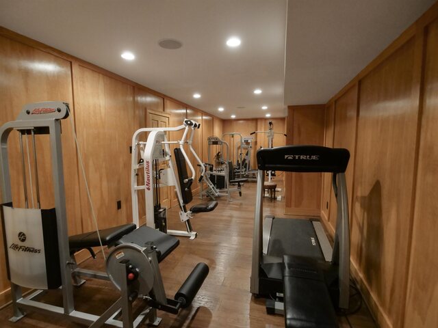 Photo of 6 Twin Oaks Court