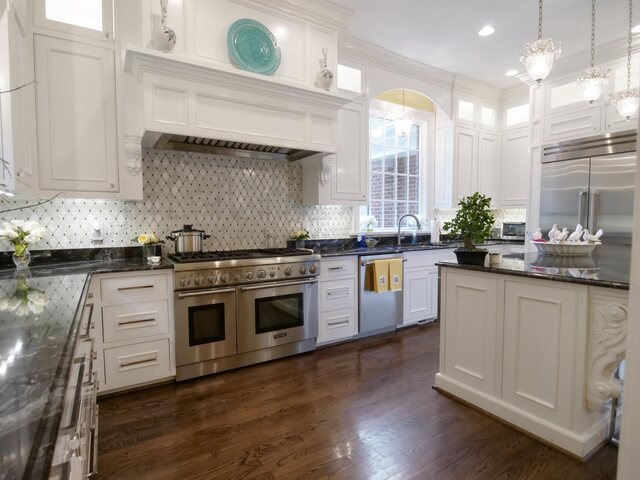 Photo of 6 Twin Oaks Court