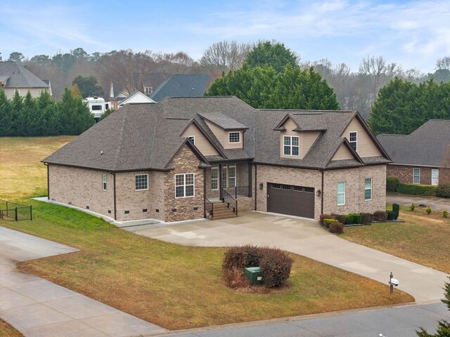 Photo of 815 Shadow Creek Drive