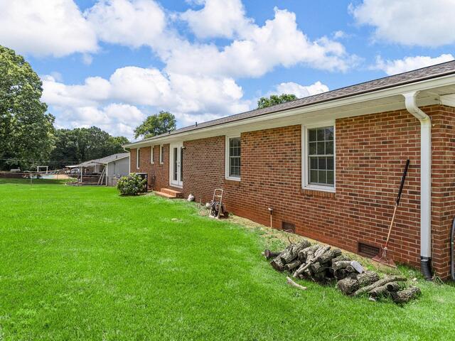 Photo of 213 Overhill Dr Photo of 213 Overhill Dr