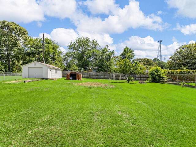 Photo of 213 Overhill Dr Photo of 213 Overhill Dr
