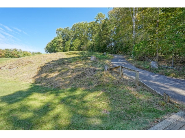 Photo of 749 W Tara Lane