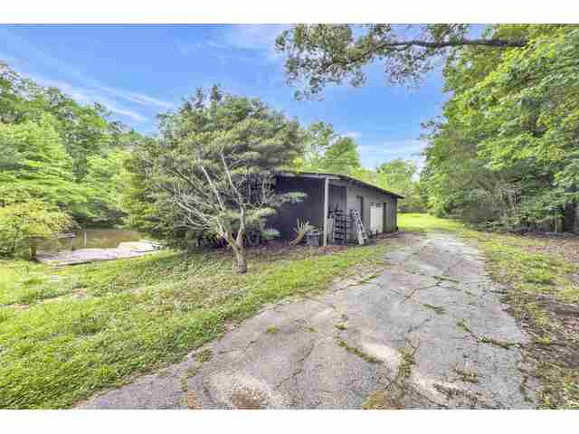 Photo of 2840 Glenn Springs Road Photo of 2840 Glenn Springs Road