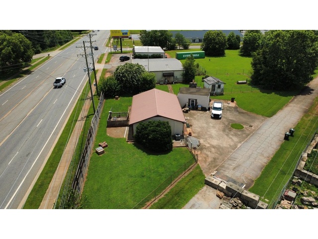 Photo of 5271 & 5281 Highway 9