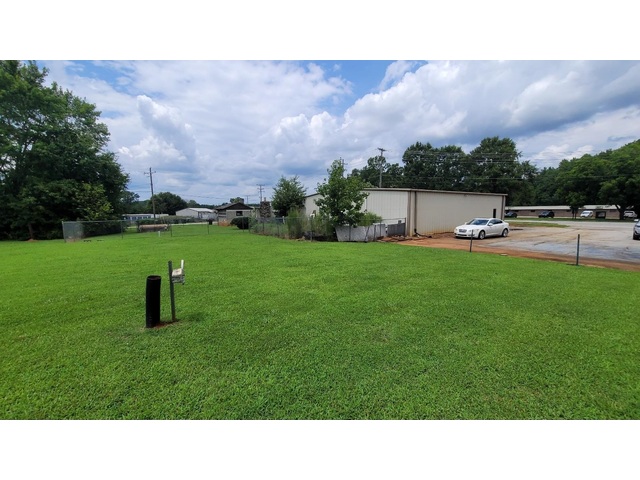 Photo of 5271 & 5281 Highway 9