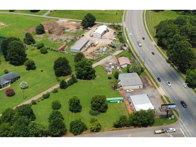 Photo of 5271 & 5281 Highway 9