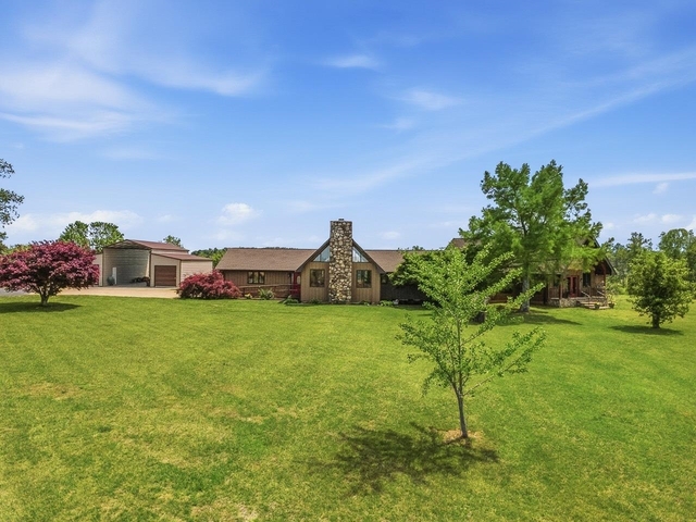 Photo of 315 Mount Lebanon Road