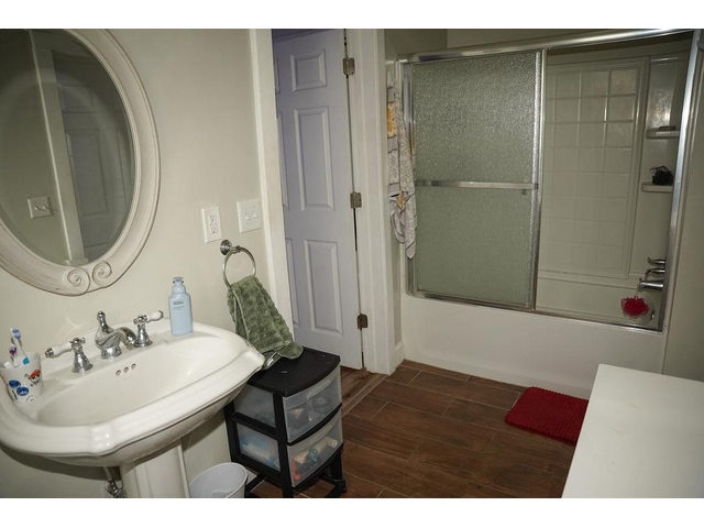 Photo of 704 Union Street Photo of 704 Union Street