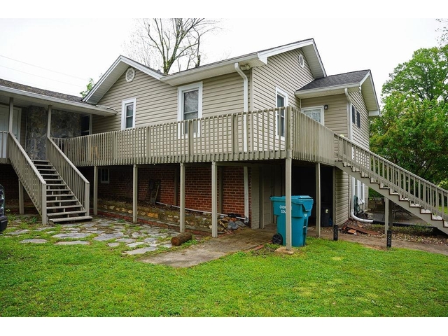 Photo of 704 Union Street Photo of 704 Union Street