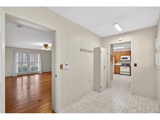 Photo of 1010 Highway 14 W Highway