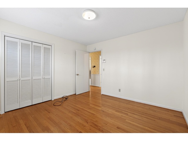 Photo of 1010 Highway 14 W Highway