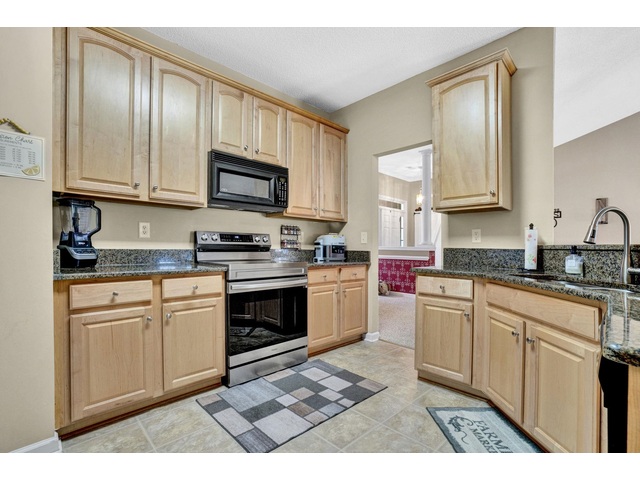 Photo of 5 Laurelcrest Lane Photo of 5 Laurelcrest Lane