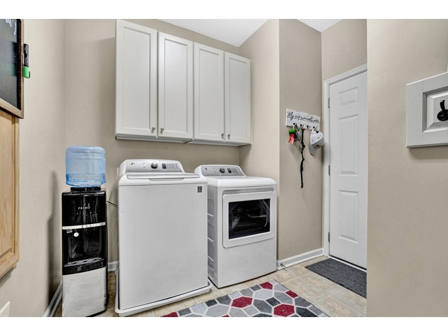 Photo of 5 Laurelcrest Lane Photo of 5 Laurelcrest Lane