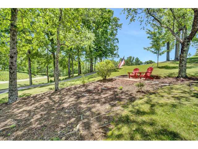 Photo of 5 Laurelcrest Lane Photo of 5 Laurelcrest Lane