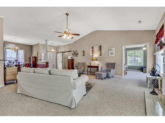 Photo of 5 Laurelcrest Lane Photo of 5 Laurelcrest Lane