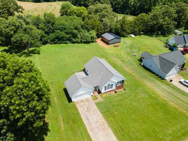 Photo of 139 Beaver Creek Drive Photo of 139 Beaver Creek Drive