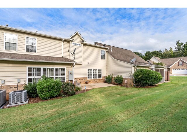 Photo of 307 Crandall Way Photo of 307 Crandall Way