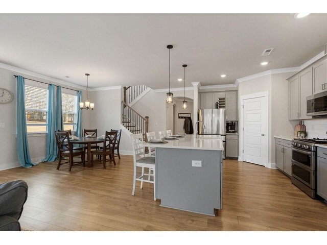 Photo of 729 Stringer Road