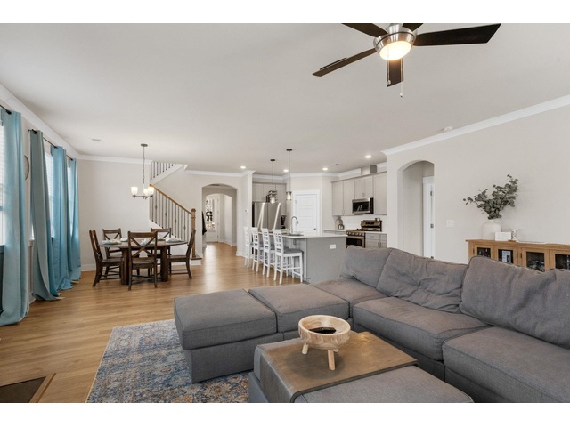 Photo of 729 Stringer Road