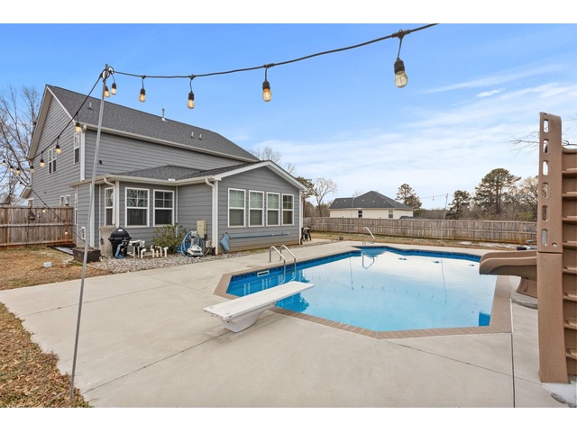 Photo of 729 Stringer Road