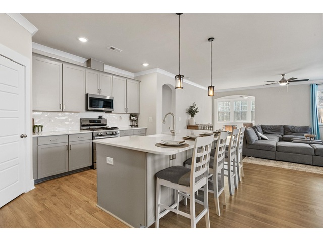 Photo of 729 Stringer Road