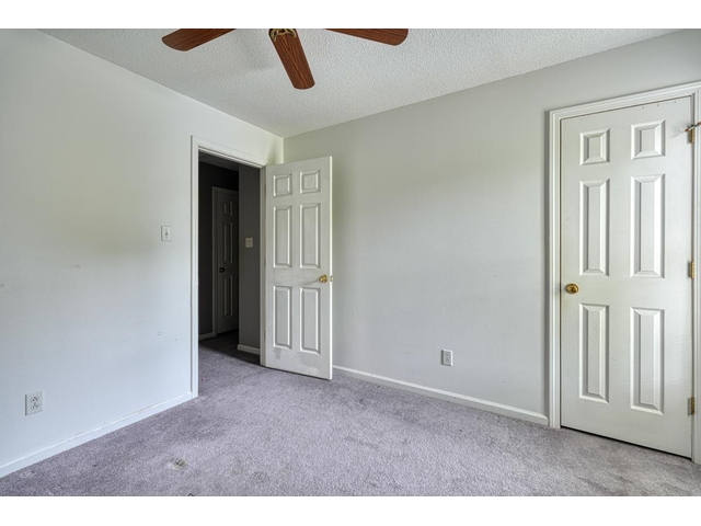 Photo of 1105 Webber Way