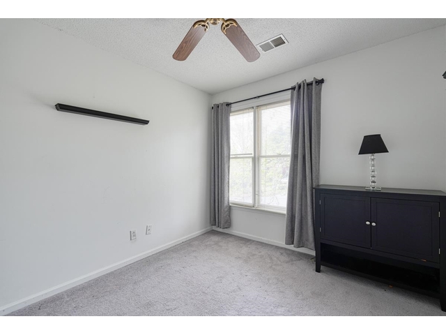 Photo of 1105 Webber Way