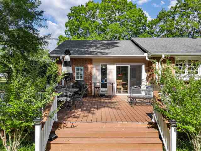 Photo of 357 Lake Forest Drive