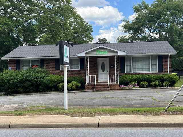 Photo of 1211 Boiling Springs Road Photo of 1211 Boiling Springs Road
