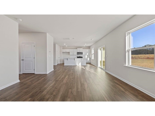 Photo of 1621 Yarrow Lane