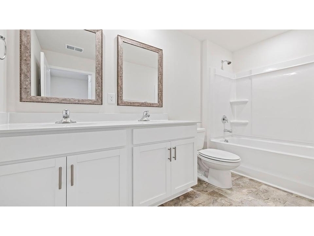 Photo of 1621 Yarrow Lane