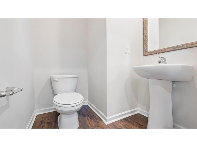 Photo of 1621 Yarrow Lane