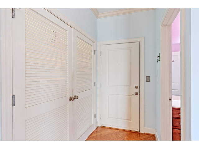 Photo of 155 E Broad #412 Street