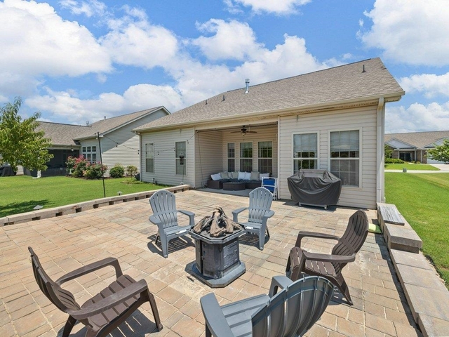 Photo of 688 Ridgeville Cross Drive Photo of 688 Ridgeville Cross Drive