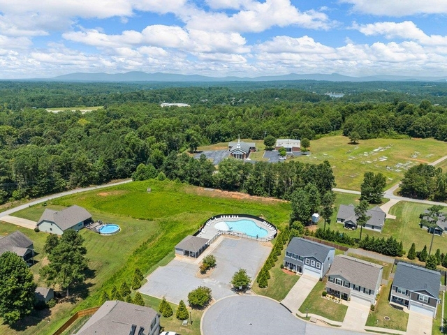 Photo of 688 Ridgeville Cross Drive Photo of 688 Ridgeville Cross Drive