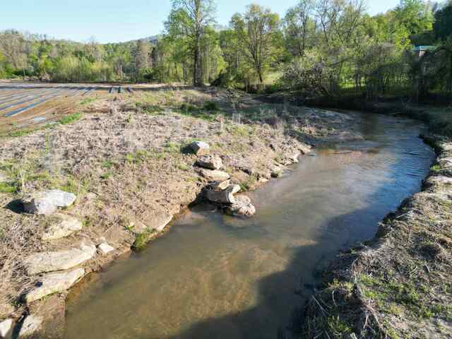 Photo of 101 Terry Creek Road Photo of 101 Terry Creek Road