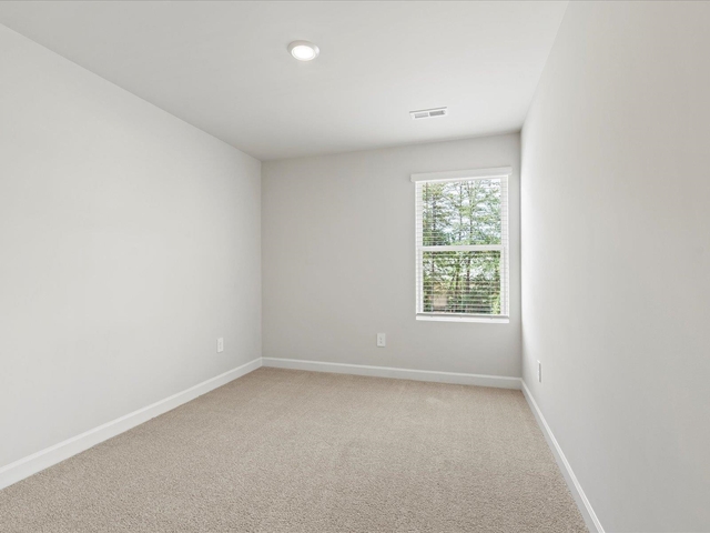 Photo of 827 Ernest Lane