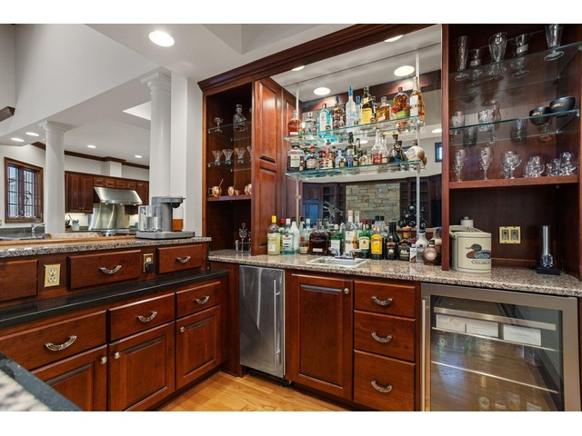 Photo of 1035 Willis Road