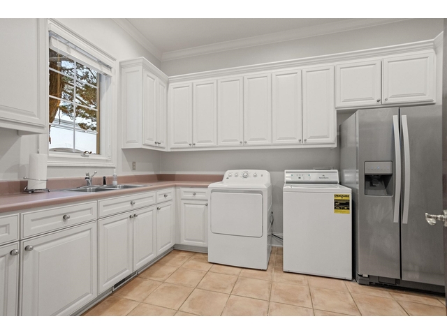 Photo of 1035 Willis Road