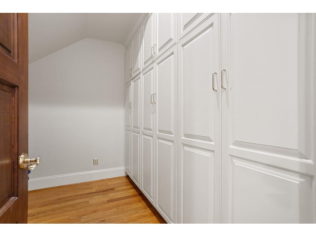 Photo of 1035 Willis Road