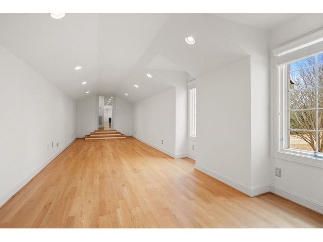 Photo of 1035 Willis Road