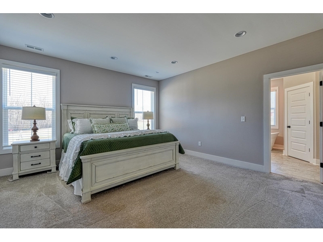 Photo of 899 Hampton Road