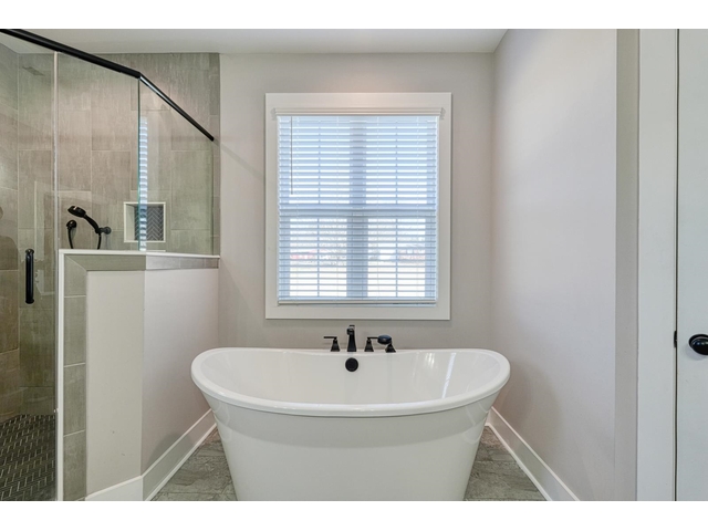 Photo of 899 Hampton Road