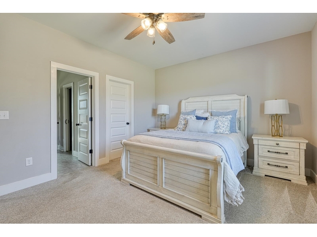 Photo of 899 Hampton Road